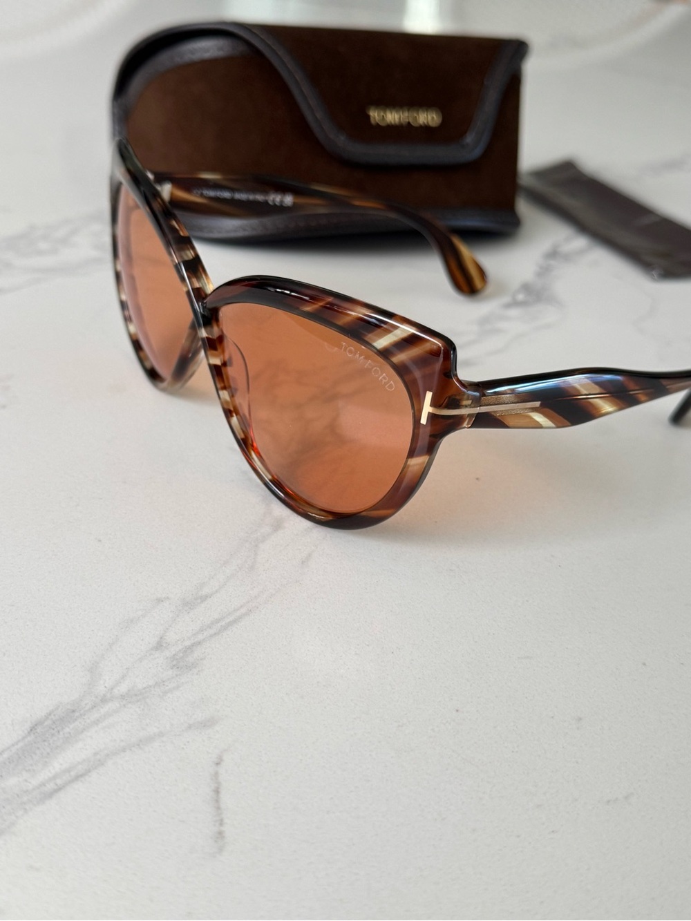 Tom Ford Beatrice FT1196 Tortoiseshell Cat eye Frame Sunglasses - Picture 4 of 11